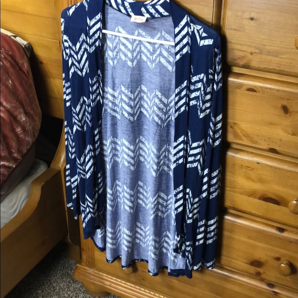 Light weight cardigan
